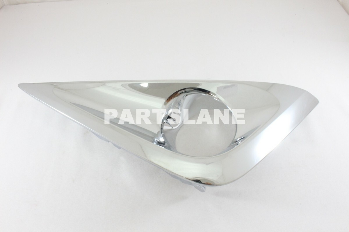 Toyota Rush F800 OEM Genuine Front Right Bumper Side Moulding