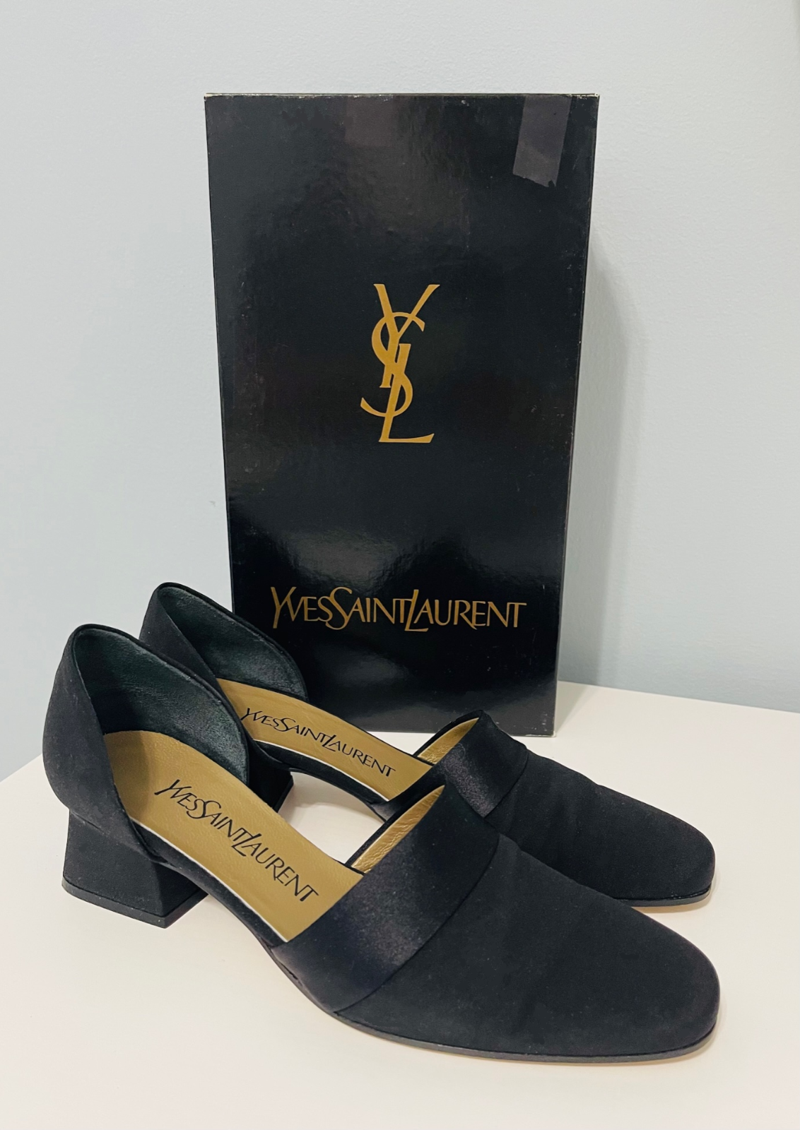 Scandal donna Yves Saint Laurent $150