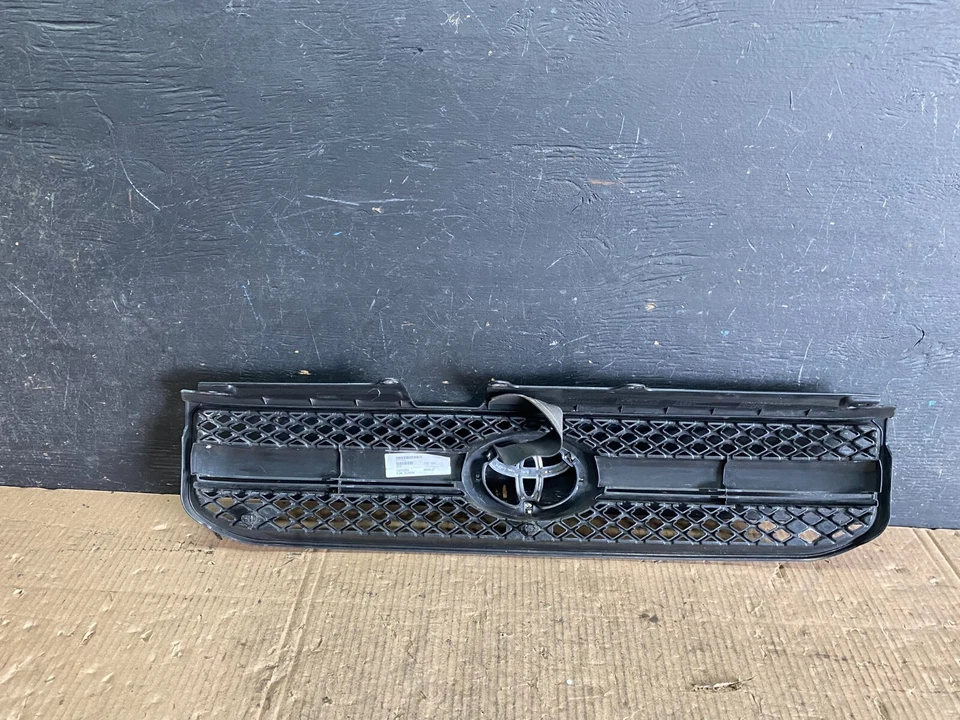 Grelha dianteira superior Toyota RAV4 2004 2005 N0930 DG aftermarket - Imagem 4 de 4