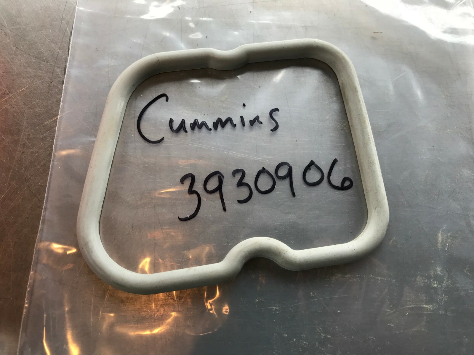 3930906 GENUINE Cummins B Series Valve Cover Gasket OEM 5.9L 3.9L Dodge