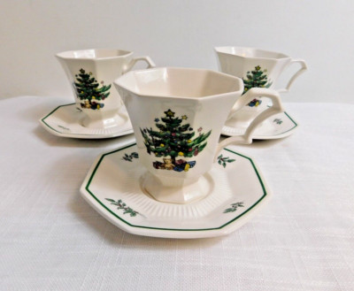 H6 - Nikko Classic Collection Christmastime Tree Cups & Saucers Lot of 3