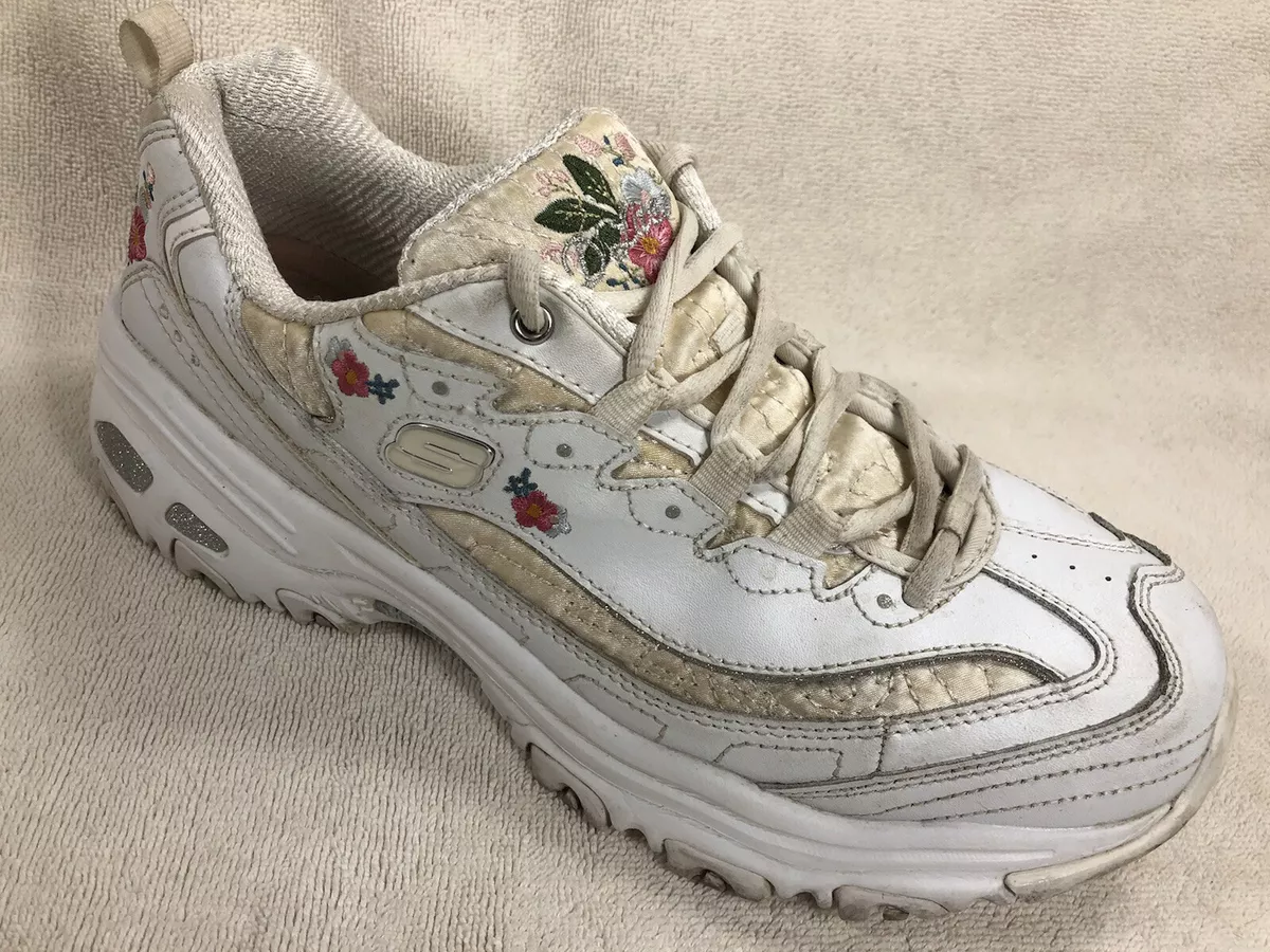 SKECHERS D’Lites White Floral Embroidered Fashion Sneakers 11977 Women 10