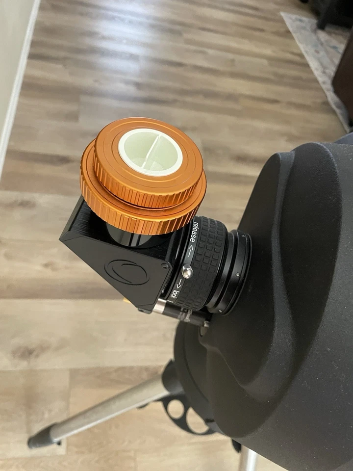 Telescopio computarizado Celestron NexStar 8 SE con enfocador táctil de plumas Foto 3 de 4