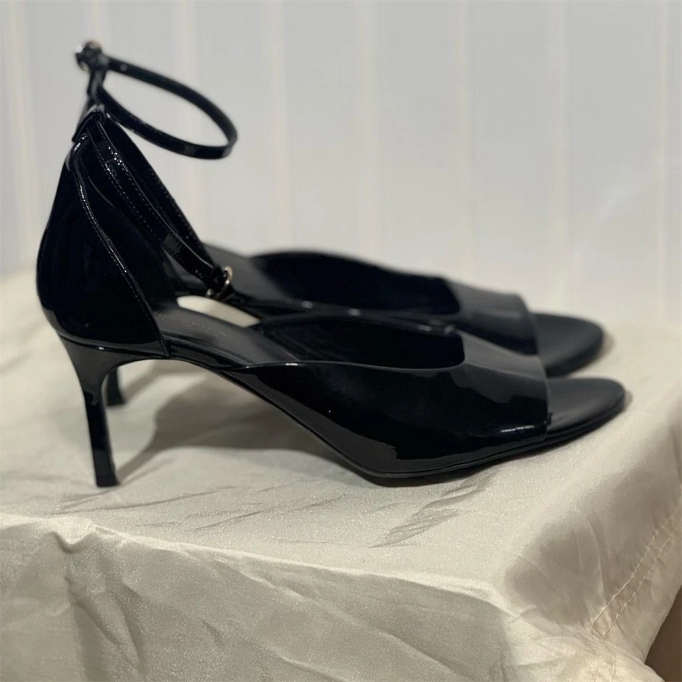 Sandalias Via Spiga de charol negro con correa al tobillo para mujer 7M hechas en Italia Foto 4 de 4