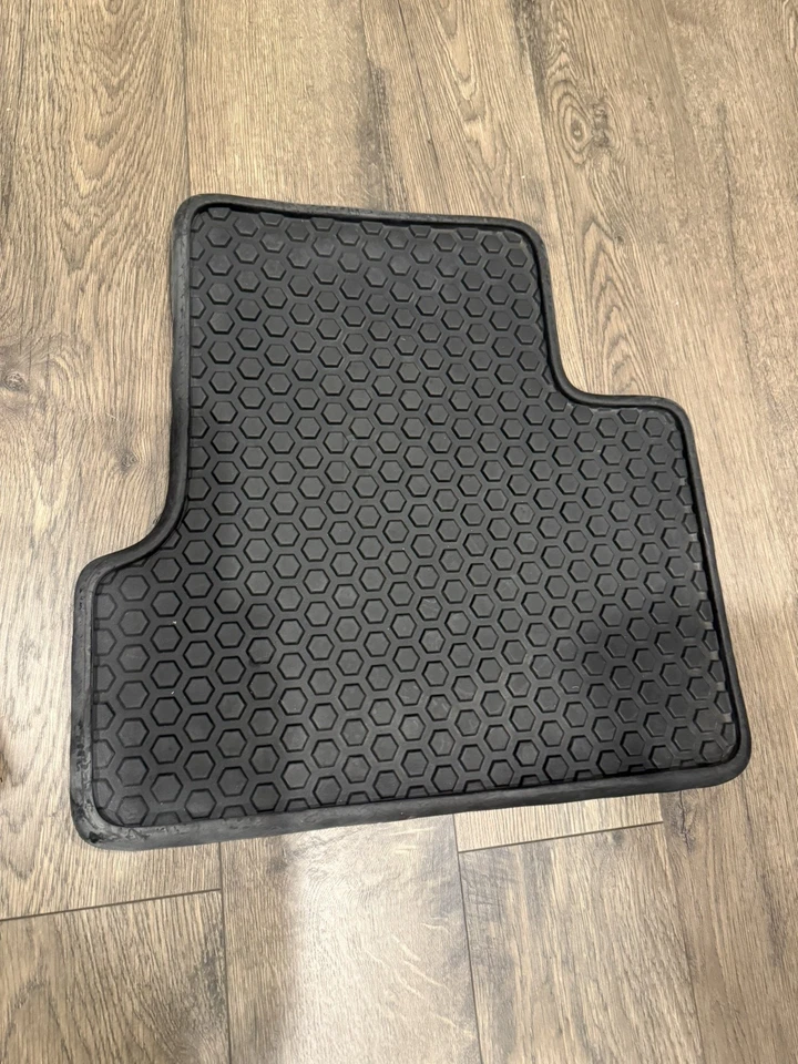 Juego completo alfombrillas de goma delanteras y traseras para todo tipo de clima Jeep Cherokee 2013-2015 OEM Foto 4 de 4