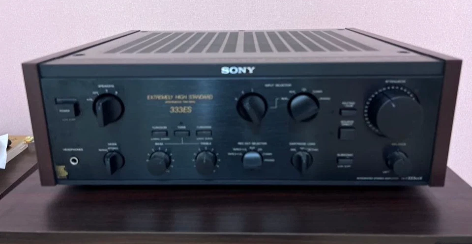 Amplificateur stéréo intégré Sony TA-F333ESX fonctionne