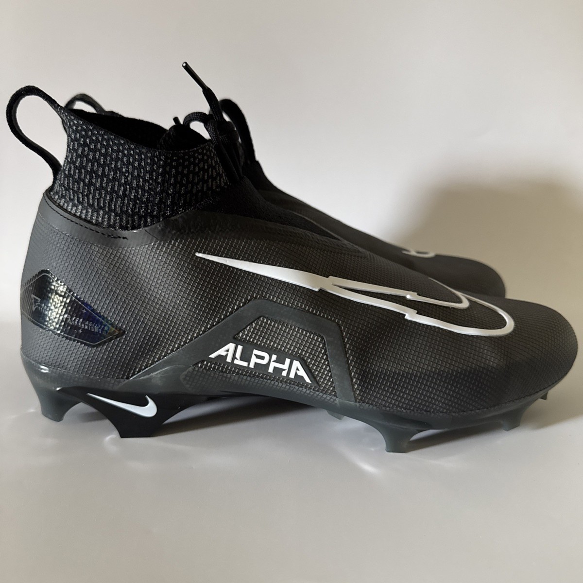 Nike Alpha Menace Elite 3 Flyknit Black Football Shoes Cleats DM1792-004 Sz 10 Nike Alpha Menace Elite 3 Football Cleats Black White CM1792  main image 3