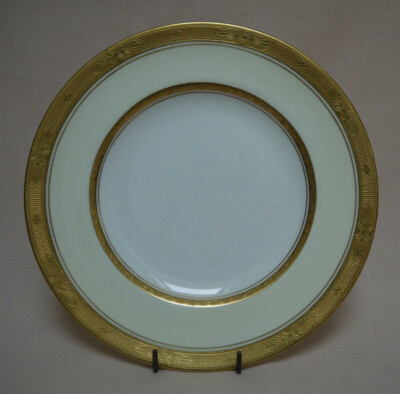 Royal Worcester ''Diana'' DESSERTTELLER