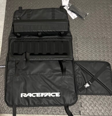 Brand New Race Face T3 Half Stack Tailgate Pad