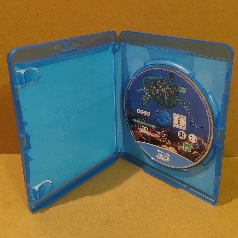 Ocean Wonderland 3D and 2D Blu-ray Disc 2003 Disc in Good Condition  - image 3 of 3