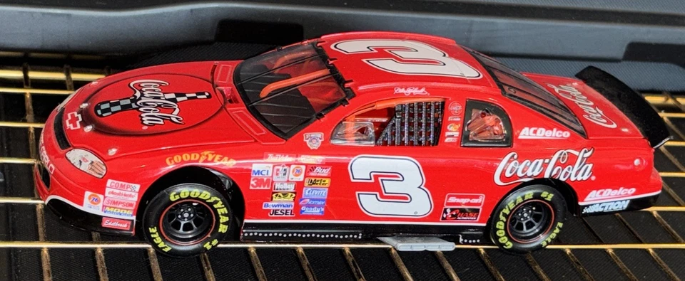 Dale Earnhart Coca Cola Race Car 1998 Monte Carlo 1/24 Scale DiecastMetal Nascar - Image 3 of 4