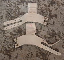 Reisport Uneven Bar Hand Grips Pair Gymnastics Double Buckle White Swiss Made