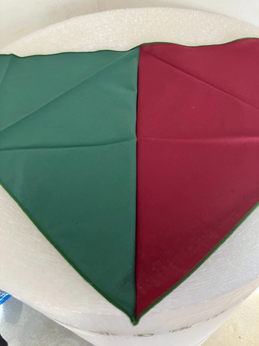 Bandana in stile militare di varie gradazioni di verde camo