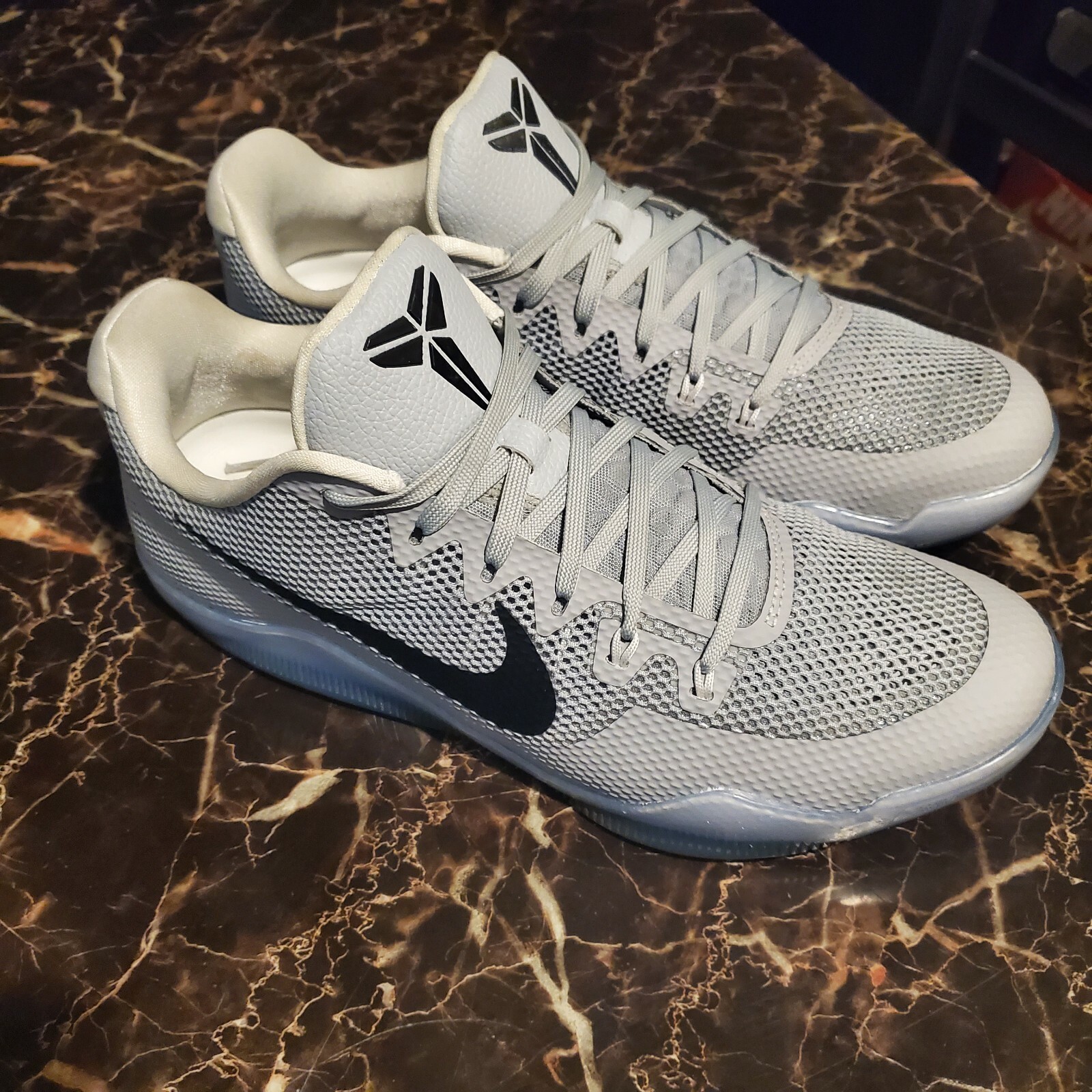 kobe 11 gray