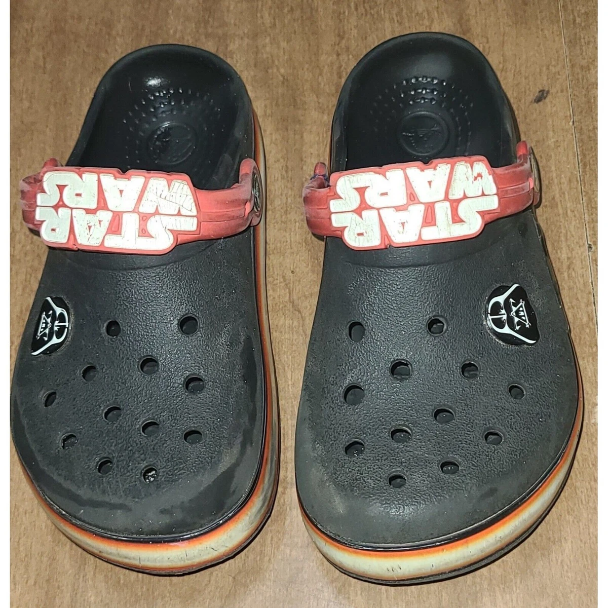 Crocs star wars darth vader 2025