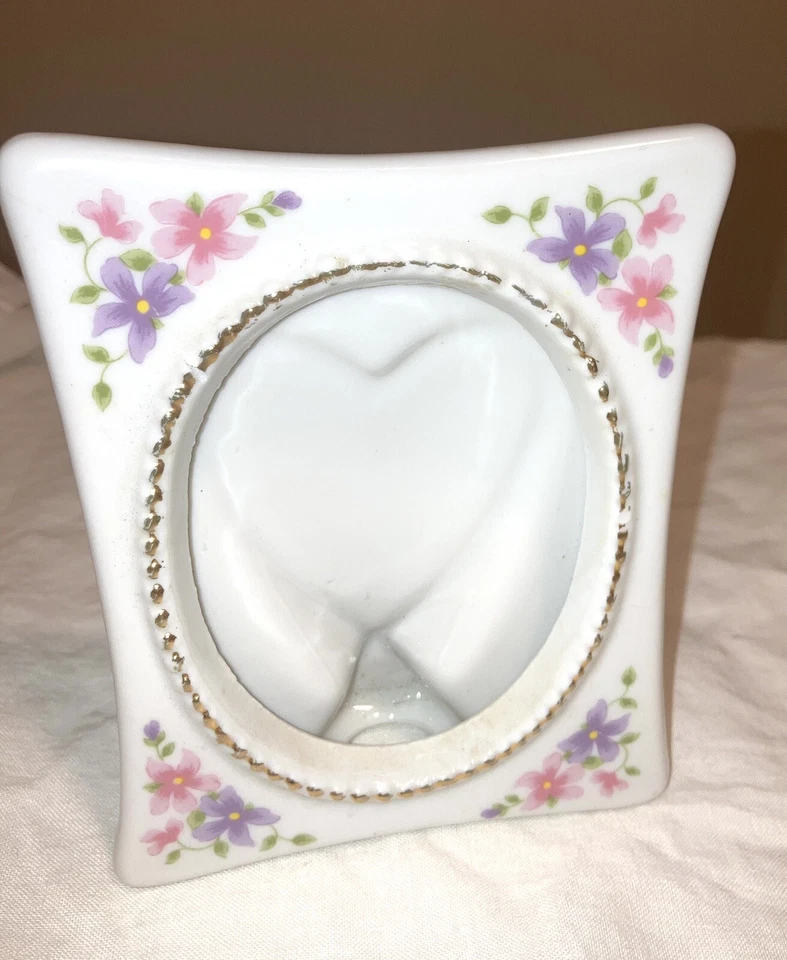 Marco de fotos independiente CORAZÓN en la parte posterior porcelana vintage Foto 2 de 4