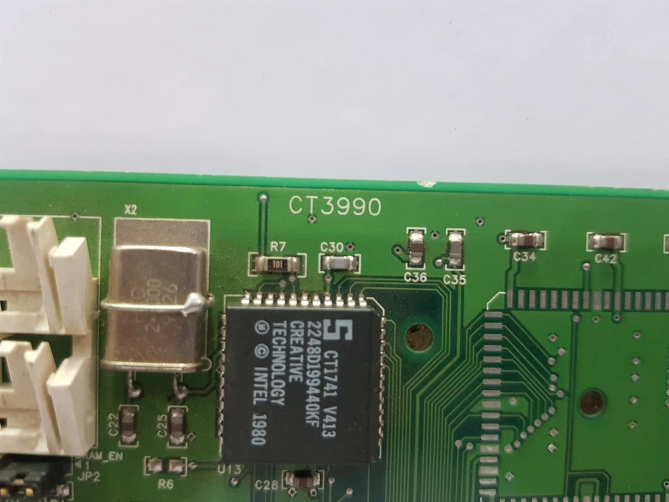 CREATIVE TECHNOLOGY CT3990 SOUND BLASTER AWE32 PCB CARD 019531 - Image 4 of 4