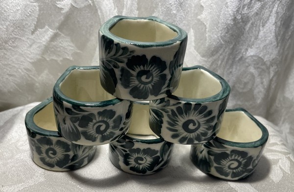 Vintage Mexican Folk Art 6 Napkin Rings Ceramic Green Florals Signed RS Mexico