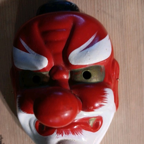 Vintage Japanese TENGU Noh Mask Signed on Wood Background - Foto 4 di 5