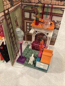 LEGO Harry Potter Diagon Alley Shops 4723, 99% COMPLETE w Minifig, Instruct, BOX