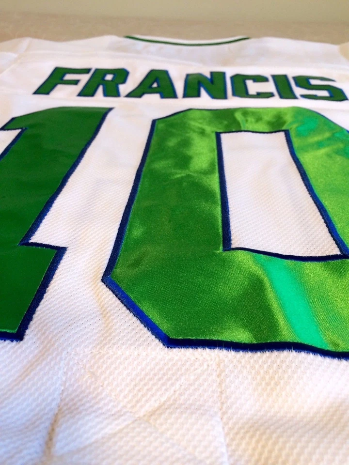 Camiseta deportiva blanca clásica de Ron Francis Harftord Whalers 1986 local Foto 4 de 4