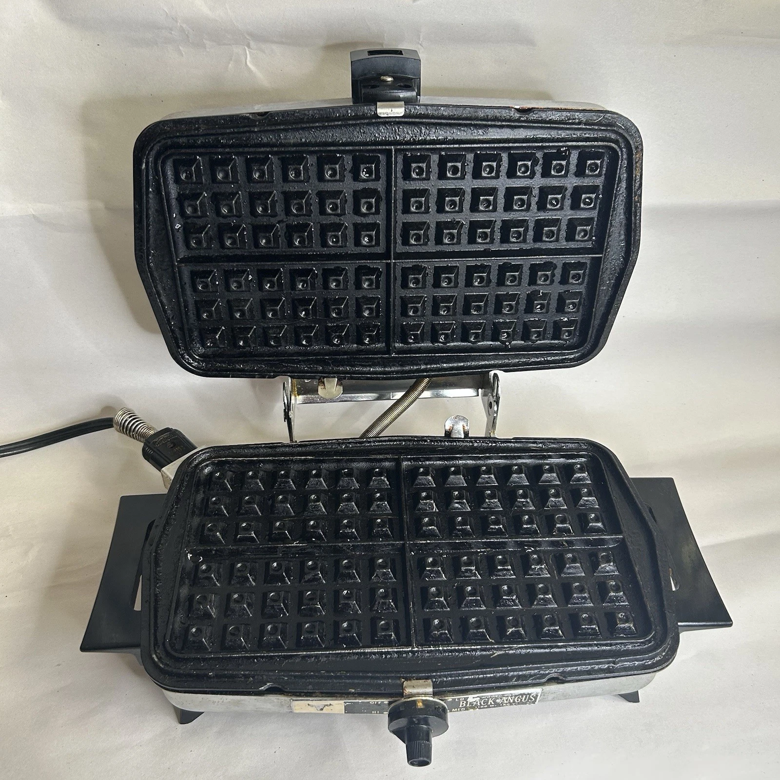 Black Angus 932 Fully Automatic Grill & Waffle Iron Baker Electric- Tested Works