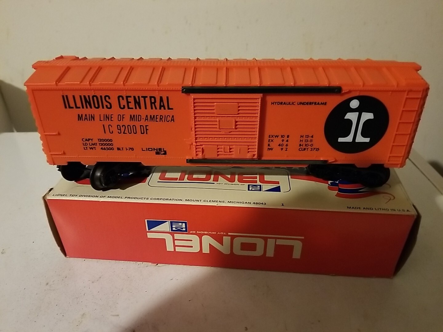 Lionel Illinois Central IC 9200 DF O Scale Box Car With Original Box eBay