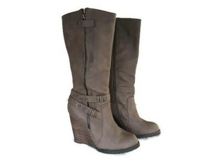 very volatile los angeles cowboy boots