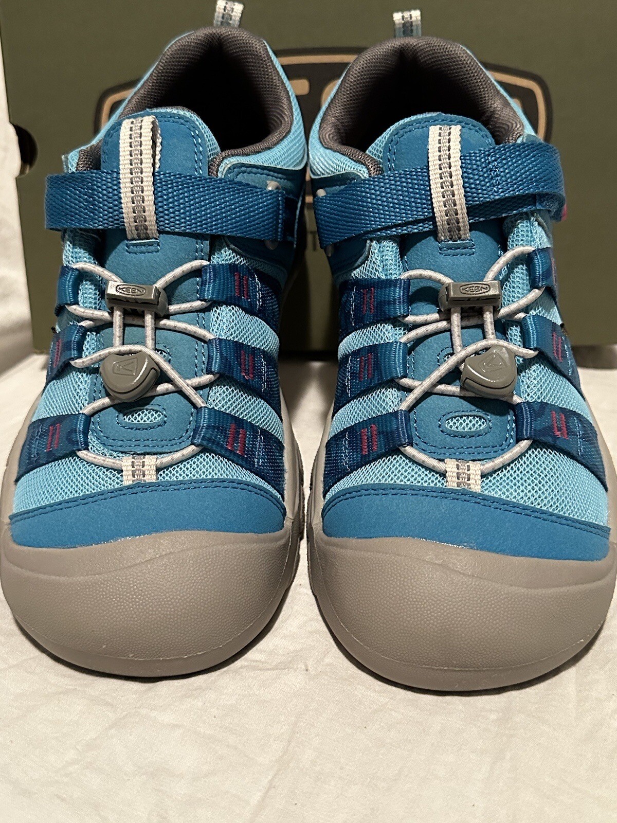 NUOVA scarpa lavabile Keen bambino taglia 5 Newport H2SHO blu fiordo fucsia1027237