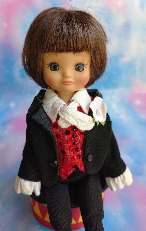 Tonner 8" Betsy McCall Let The Show Begin Circus Trunk Set 2005 Vintage Doll USD - Image 3 of 4