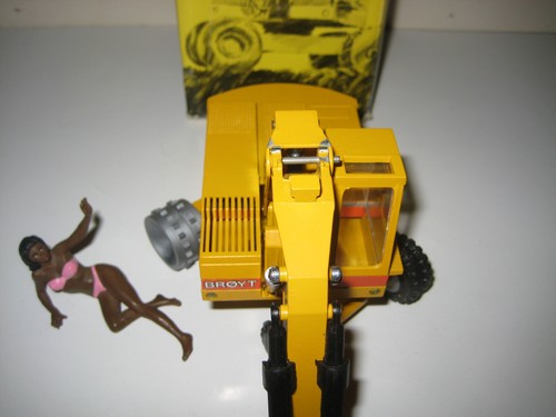 BROYT X 50 EXCAVATOR HIGH BUCKET MOBILE #230.1 NZG 1:50 ORIGINAL BOX - Picture 5 of 7