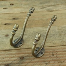ACORN DOUBLE HOOKS VINTAGE AGED ANTIQUE CAST IRON METAL WALL DOOR COAT RACK PEGS