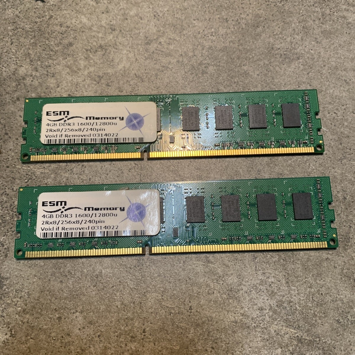 Hynix Esm 8gb Kit 2x4gb DDR3 1600MHz PC3-12800 240-Pin DIMM