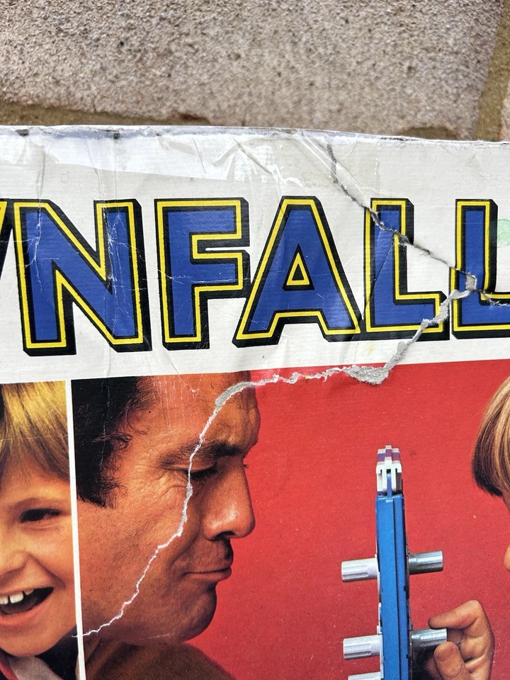 Vintage Downfall Board Game 1977 Long Box Edition MB Games Retro Toy - Complete - Image 4 of 4