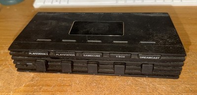 Pelican Accessories 5 Way AV Video Game Switch  No Cable As Is Parts Only