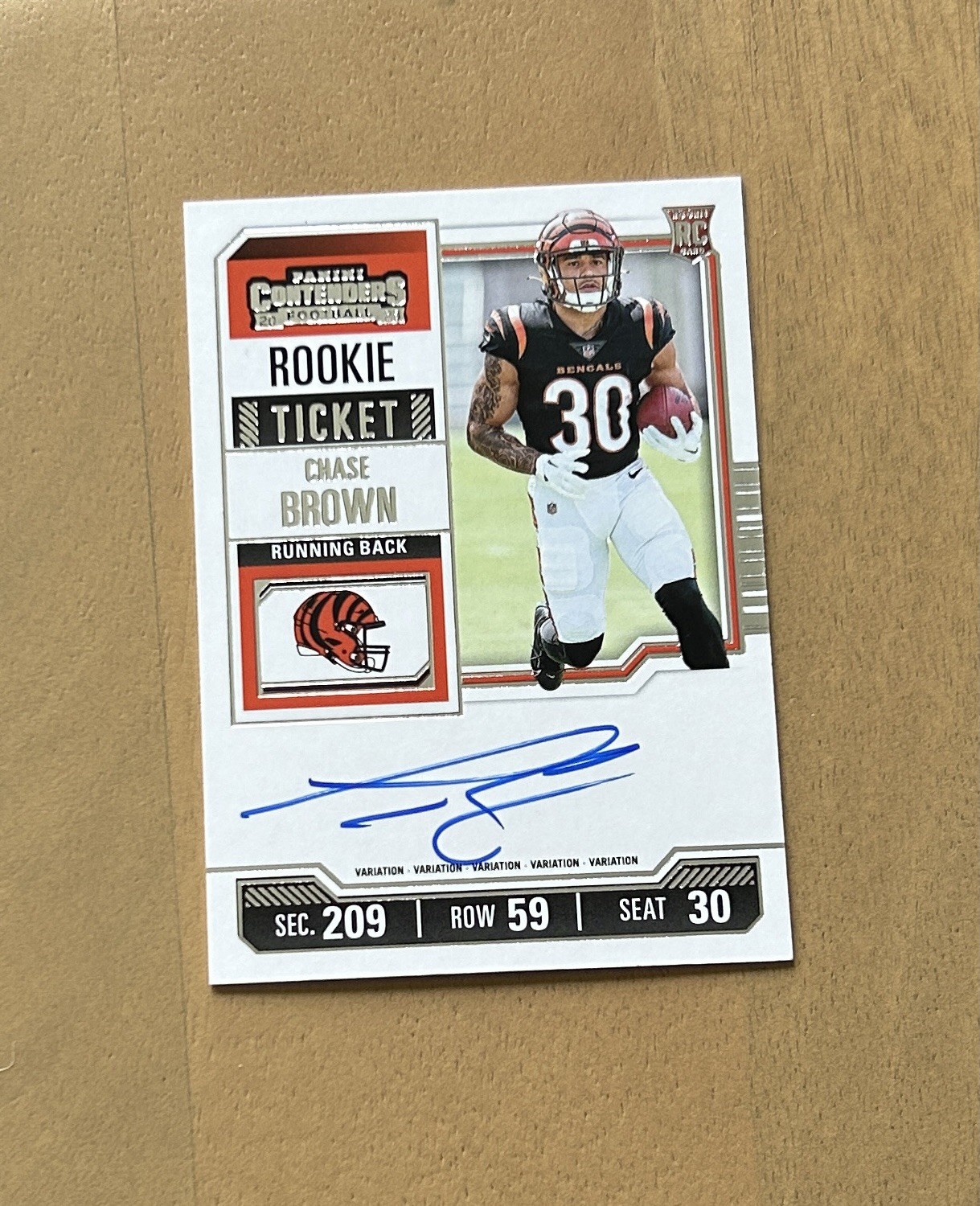 2023 Contenders CHASE BROWN RC Variation Rookie Ticket #105 On-Card Auto BENGALS