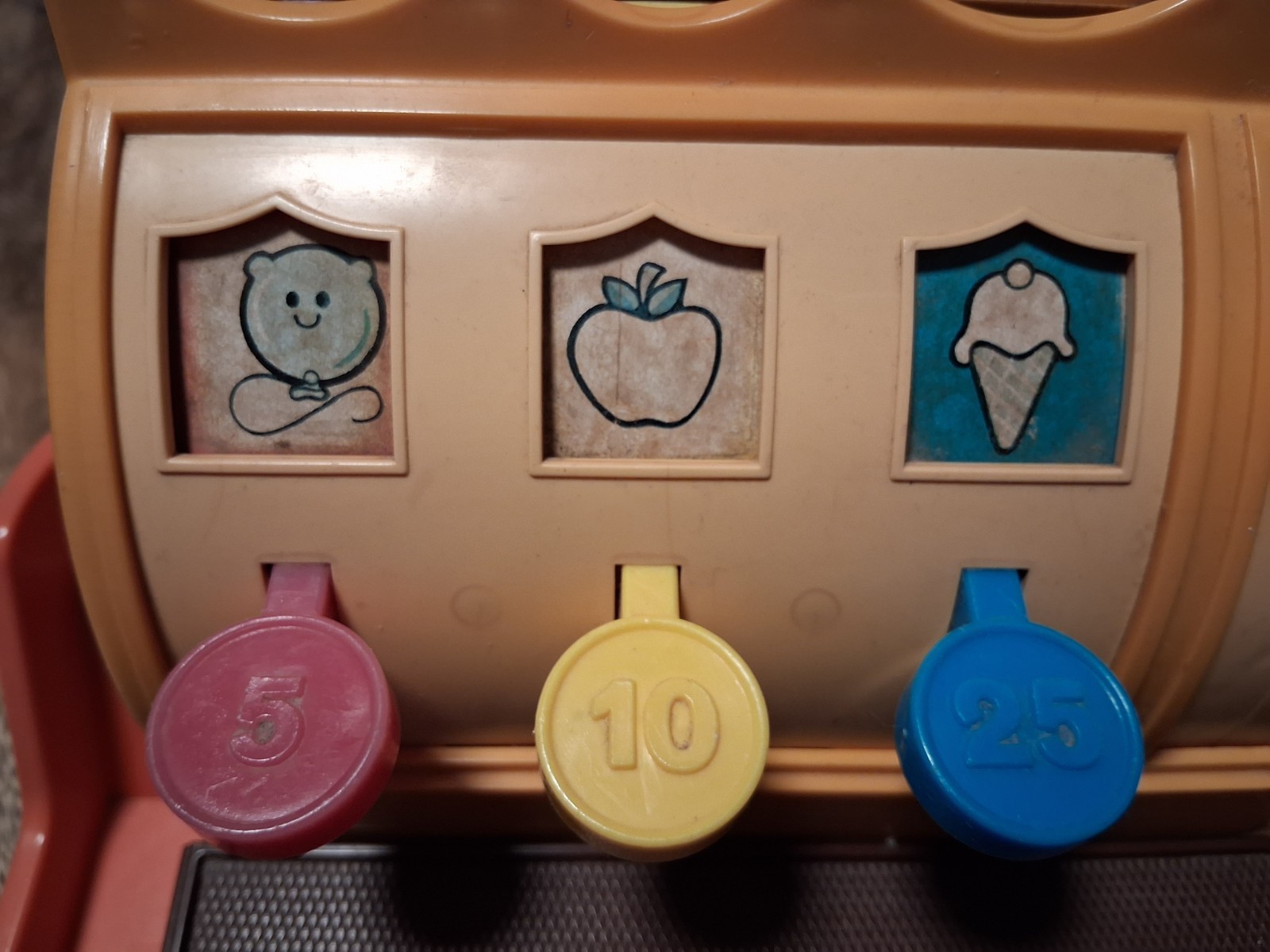 как выглядит Vintage 1974 Fisher Price Toy Cash Register 926 W 2 Coins Works Bell Rings фото