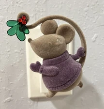 WALLFLOWER (B&BW)  Holiday Mouse
