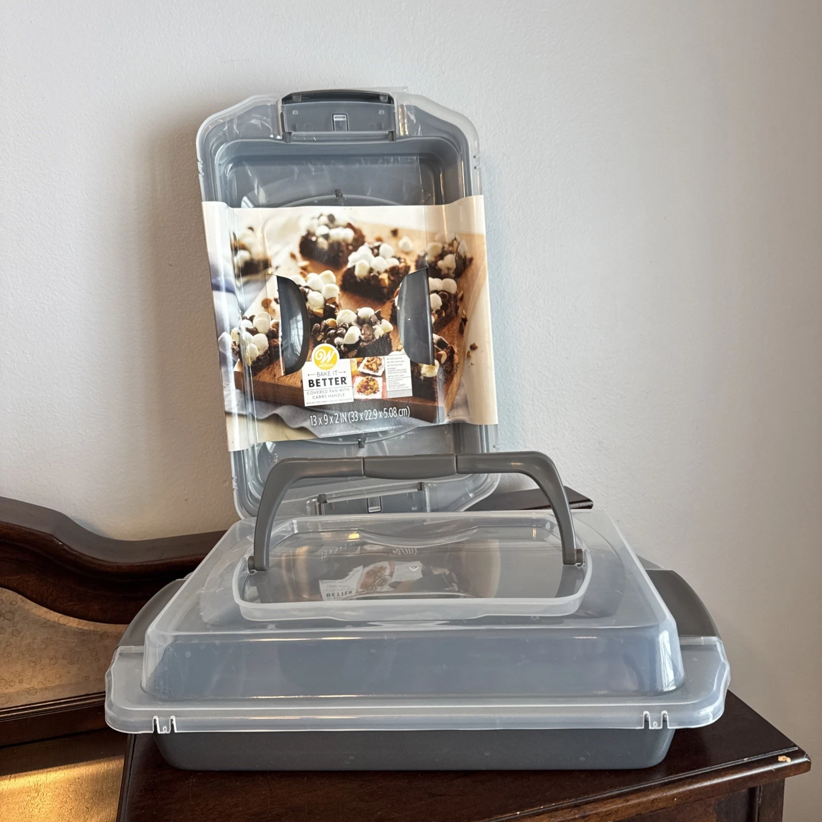 2 - 13”x9” Wilton Non Stick Baking Pan With Lid Handle
Opens in a new window or tab