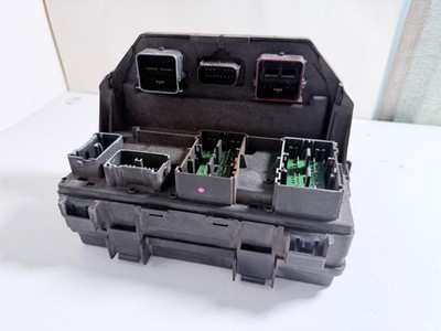 OEM JK237202F9 JEEP WRANGLER TIPM INTEGRATED POWER MODULE FUSE BOX 2010