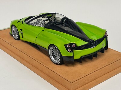 ナイジェリアパンピー 1/18 Pagani Huayra Roadster (Metallic Light Green) Finished