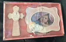 Dicksons Baby,s Baptism 4 X 6 Photo Frame With Cross Keepsake - Girl Pink