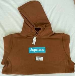 box logo rust