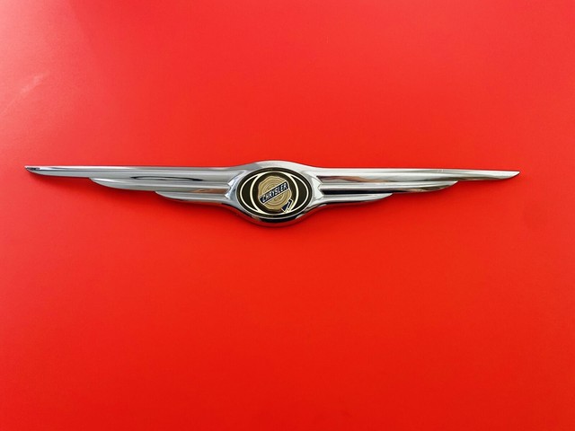 05 06 07 CHRYSLER 300 REAR TRUNK LID CHROME EMBLEM LOGO BADGE SIGN OEM