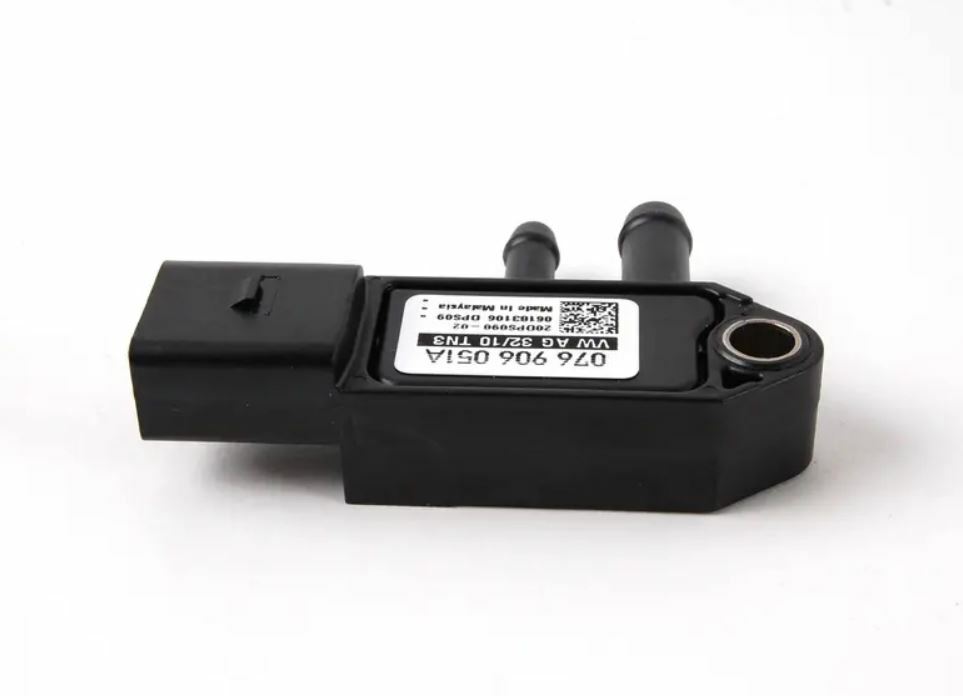 T5 differential pressure sensor DPF Volkswagen original part no. 0769 T5 differential pressure sensor DPF Volkswagen original part no. 0769
