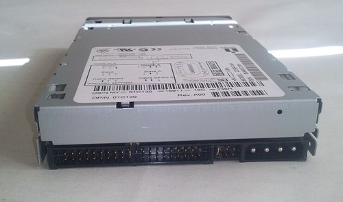 Iomega Zip 250ATAPI 250-MB IDE Internal Zip Drive For Mac or PC - Afbeelding 7 van 11