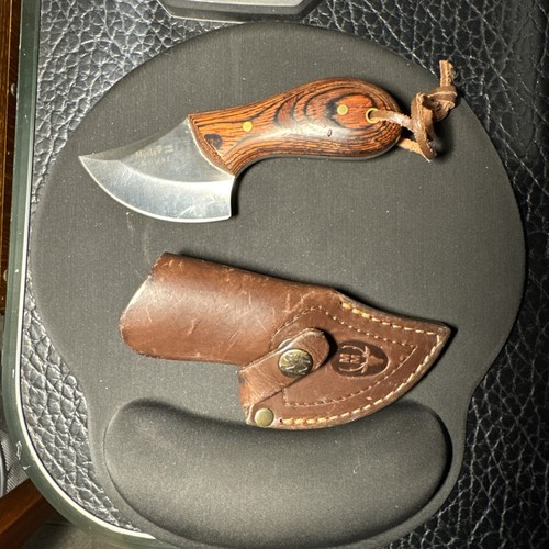 Muela Mouse Knife 440 Stainless Steel Made in Spain leather sheath wood handle
