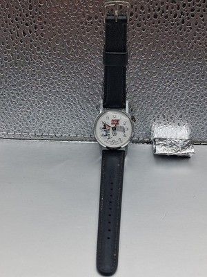 (lot of 1) Rare Mickey Mouse Bradley Moving Leg Soccer Works Disney watch b12