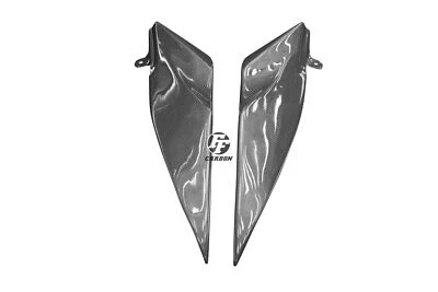 Carénage latéral (partie supérieur) Carbone pour Yamaha YZF-R1 2007-2008 - Photo 1/4