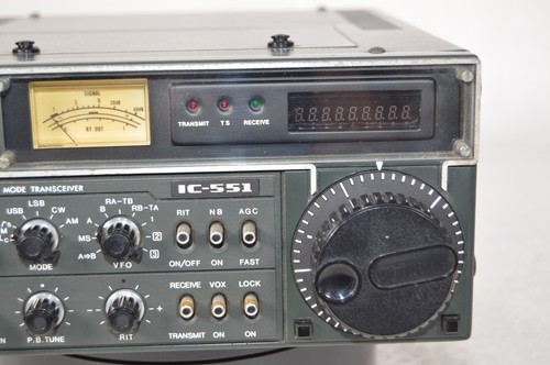 ICOM IC-551 50MHz 5W All Mode Transceiver Ham Radio Tested Excellent - Picture 4 of 20